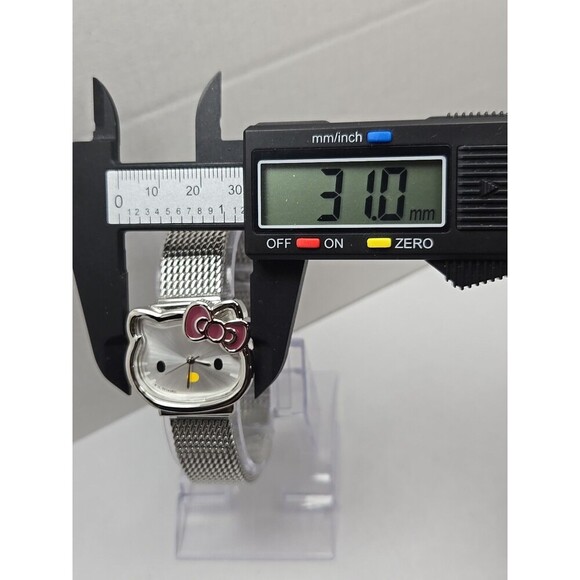 Sanrio Hello Kitty Women Watch Silver Mesh Band Quartz New Battery Pink Bow 31mm - Picture 5 of 10